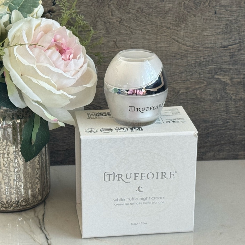 White Truffle Night Cream - Silver and White